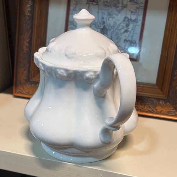 Godinger & Company White Teapot with Rose Border - Picture 3 of 9